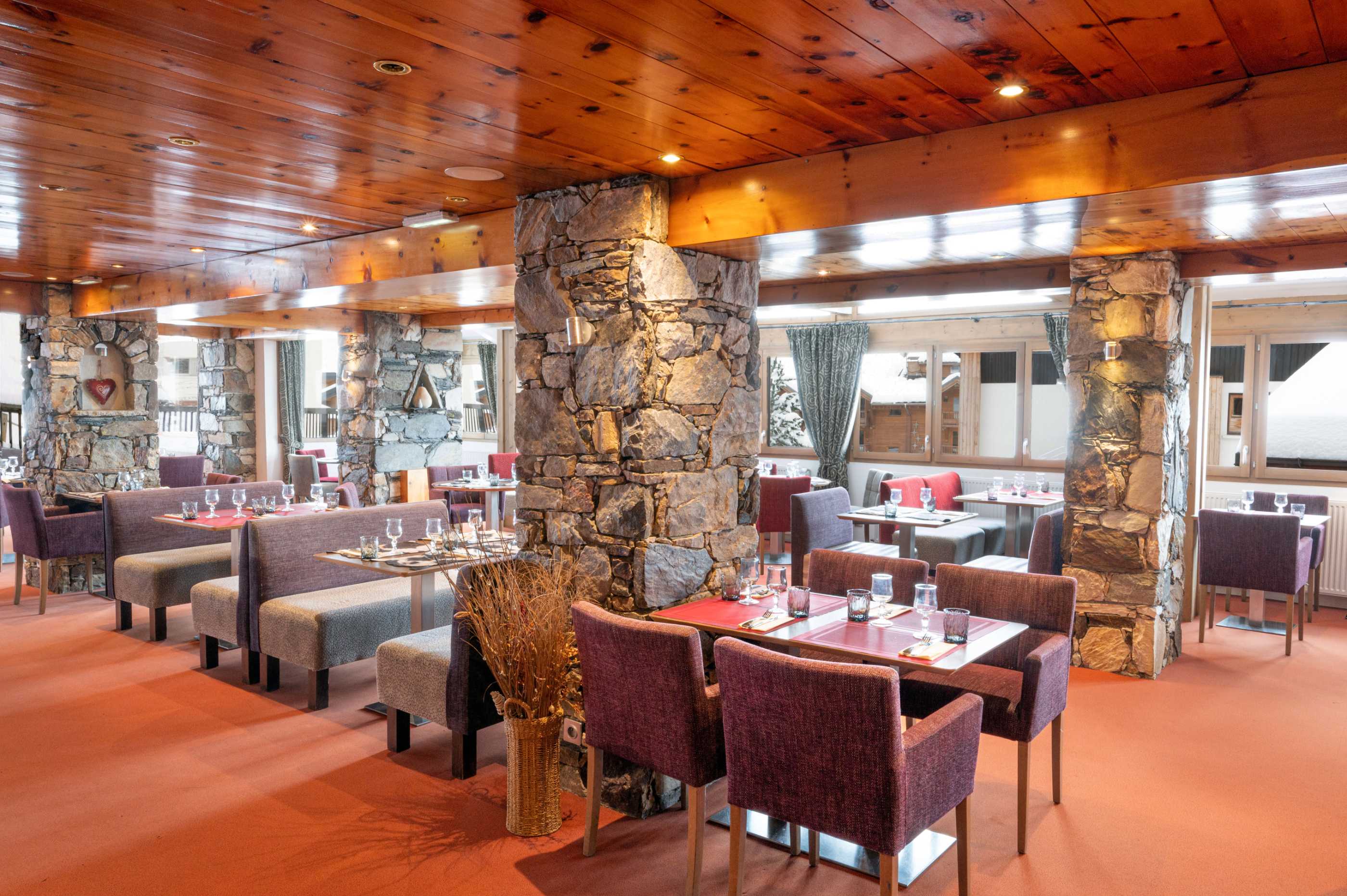 Hotel Aiguille Percée interior view 4 - accommodation facilities and amenities