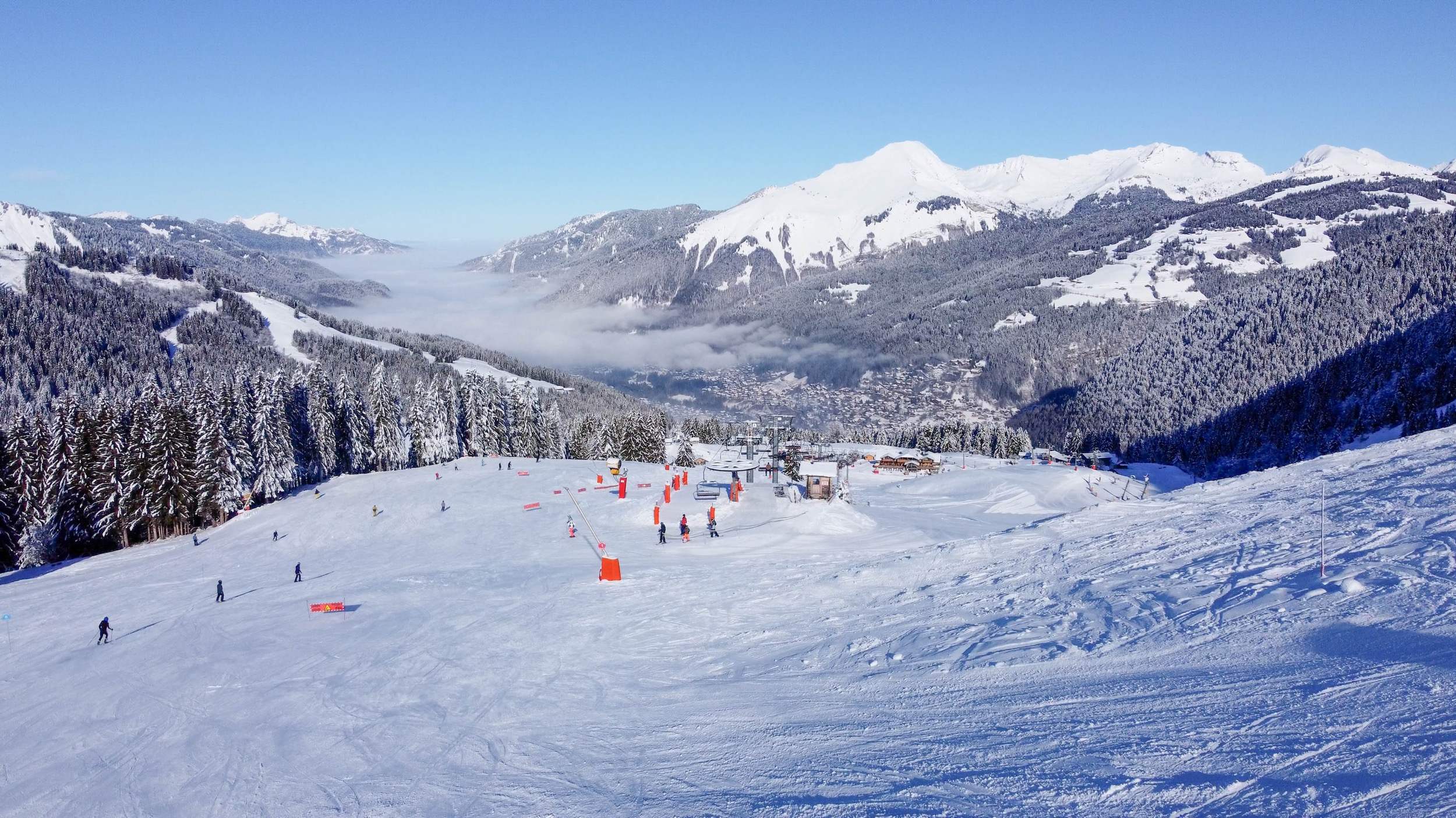 Skiing mid-week in Avoriaz