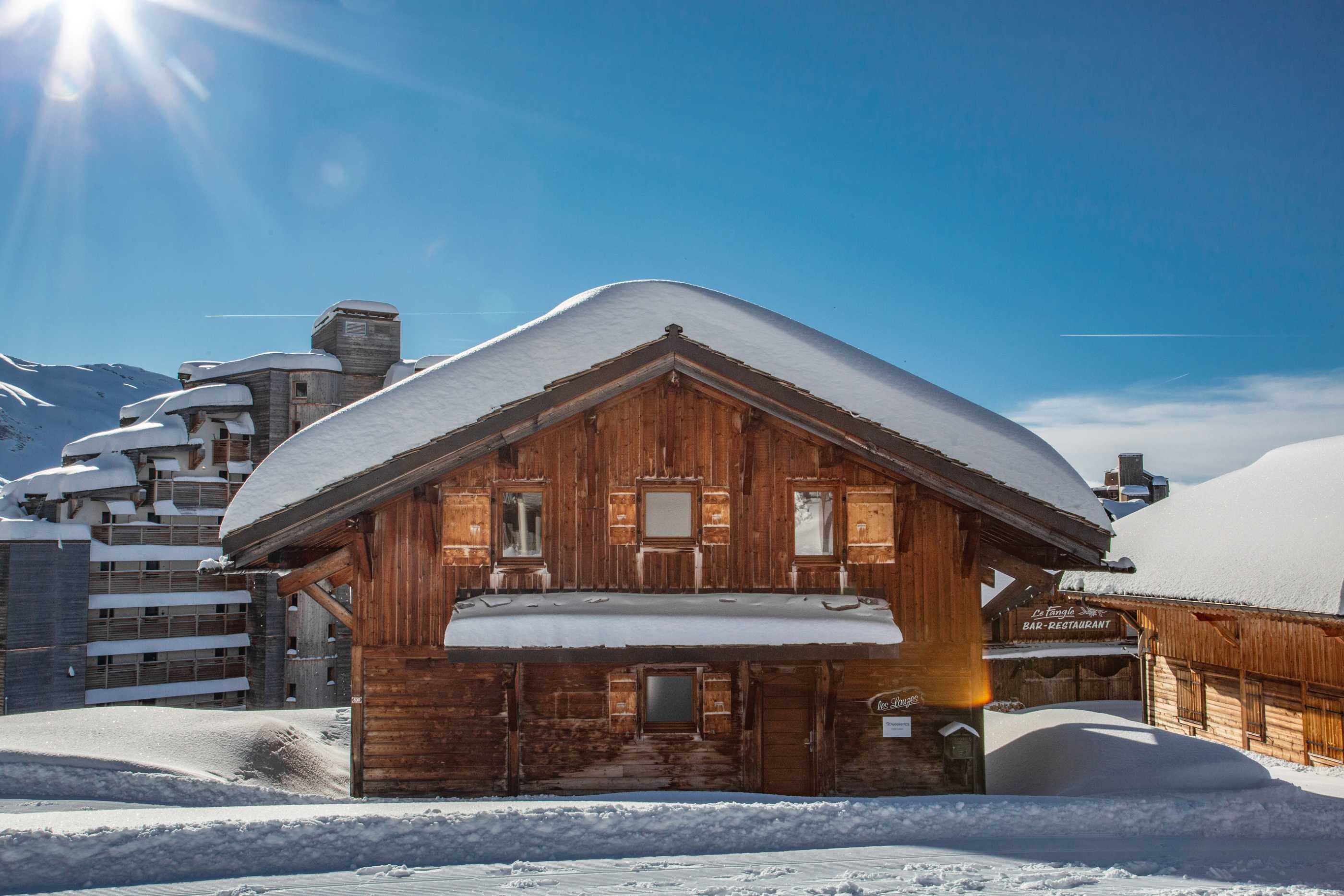 Chalet Lauzes interior view 2 - accommodation facilities and amenities