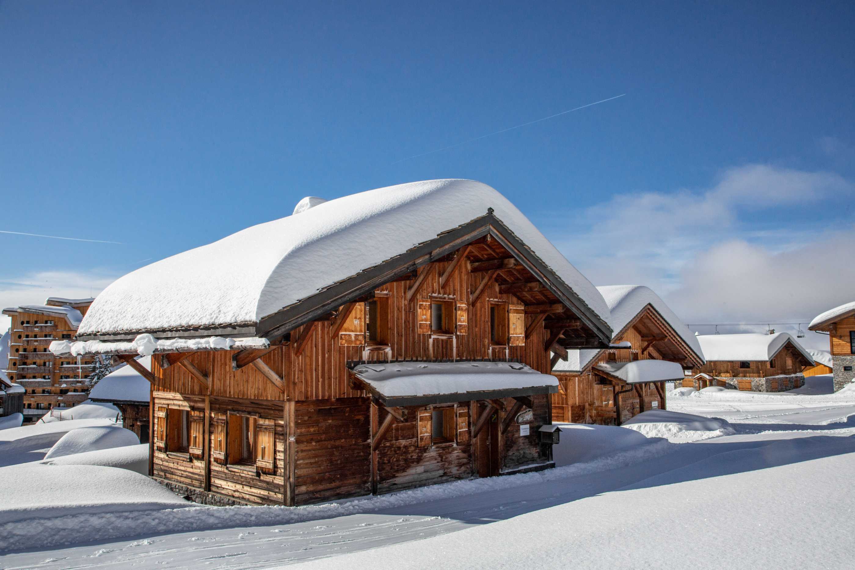 Chalet Lauzes interior view 3 - accommodation facilities and amenities