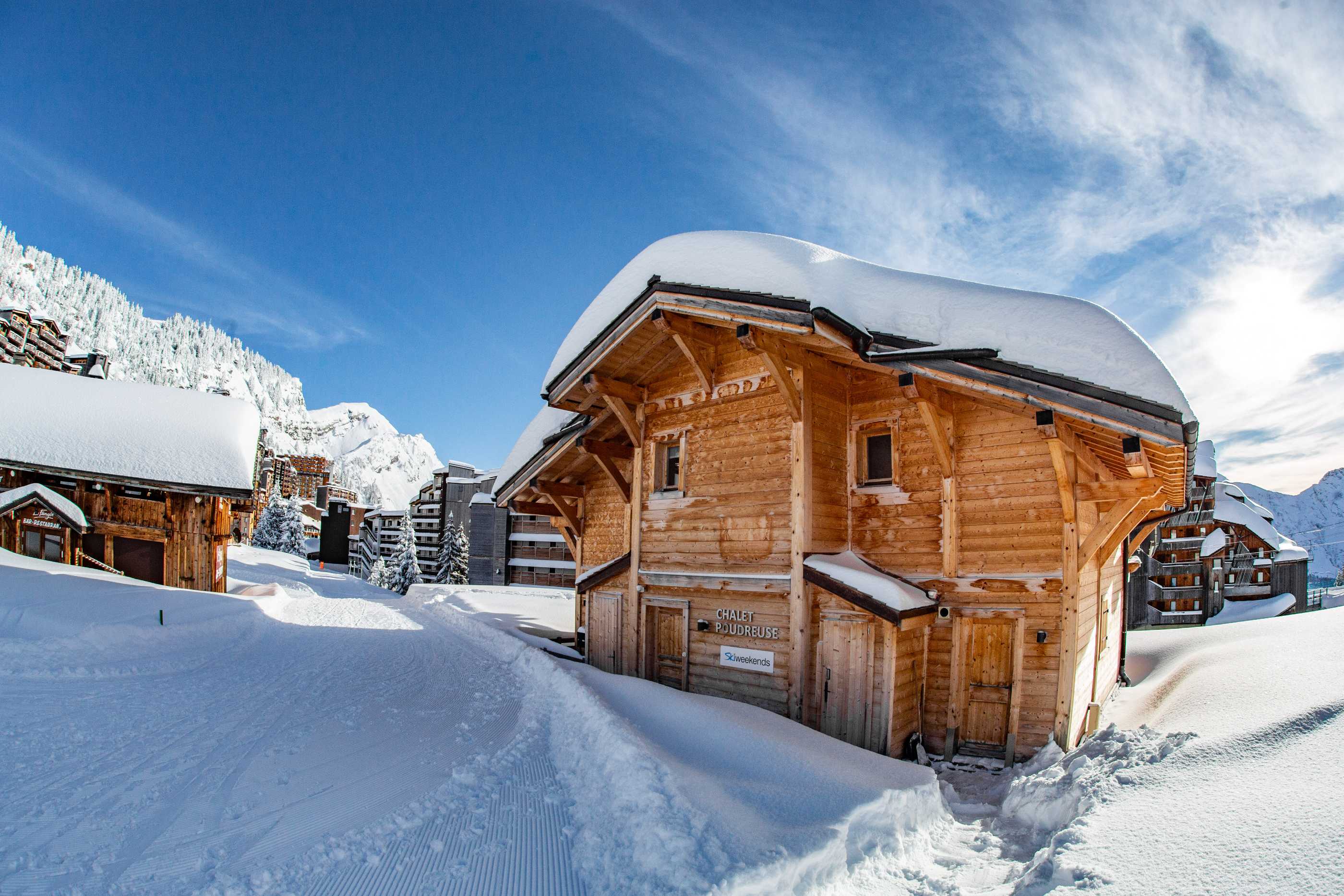 Chalet Poudreuse interior view 1 - accommodation facilities and amenities