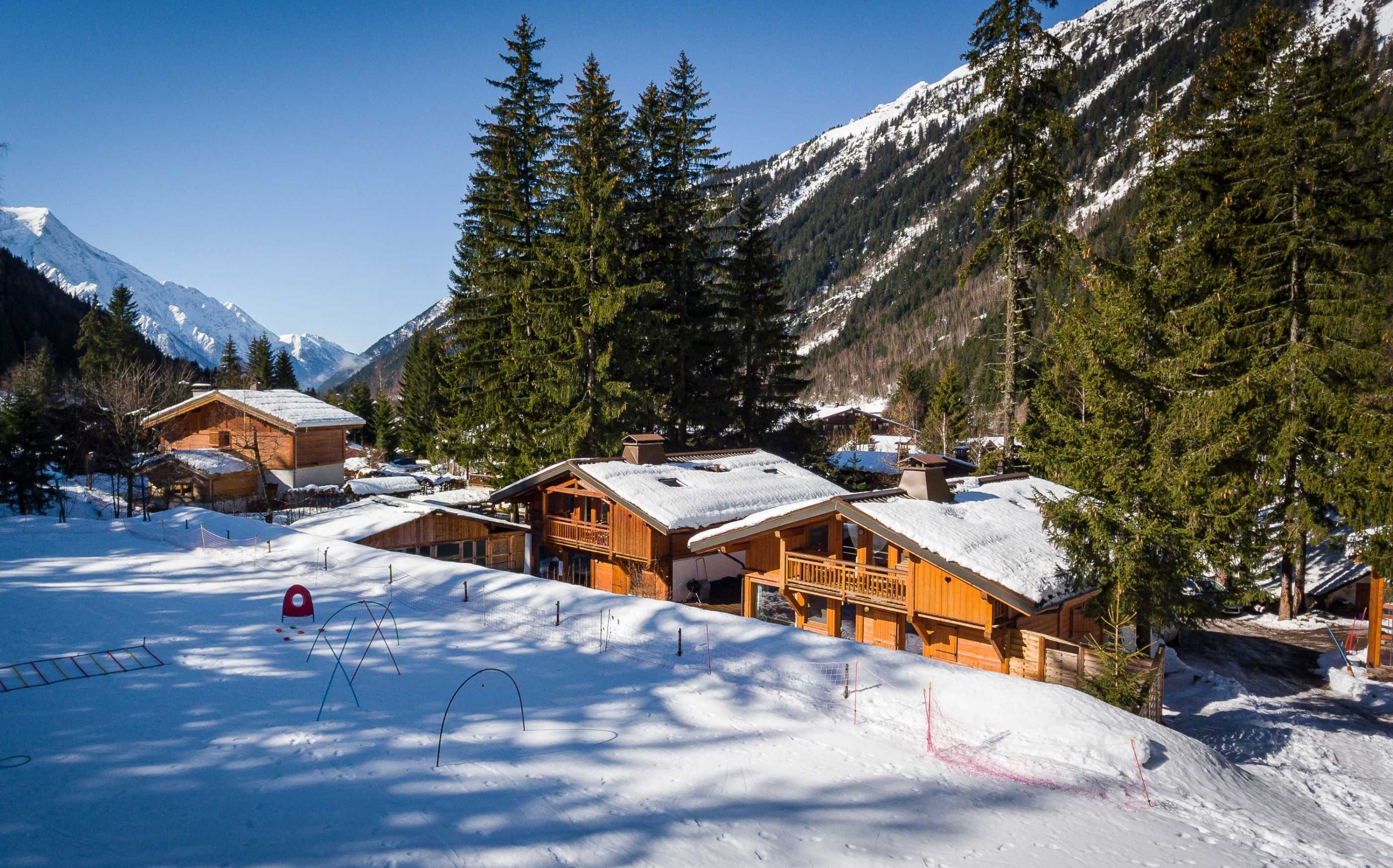 Chalet Hideaway 1 interior view 2 - accommodation facilities and amenities