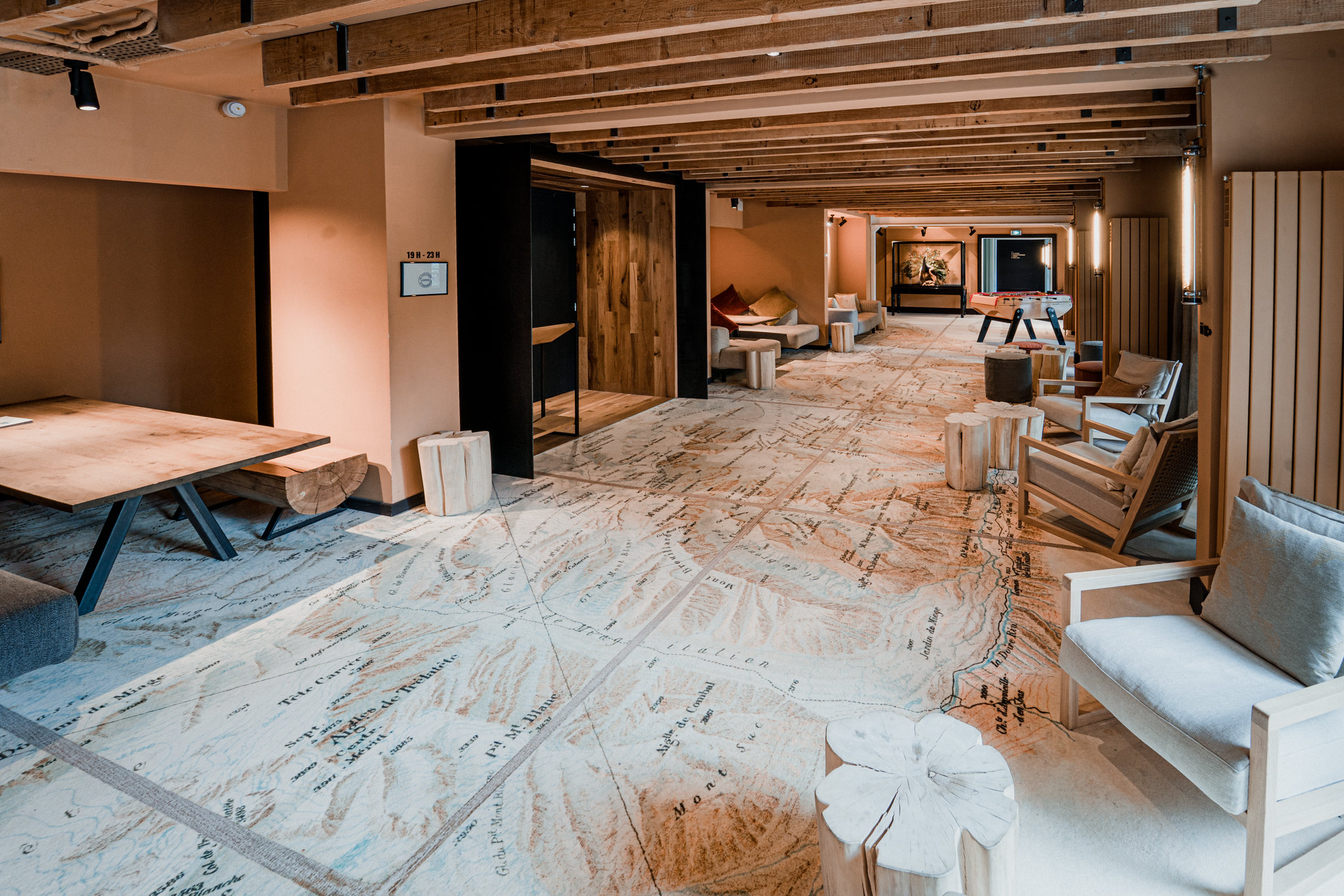 La Folie Douce Hotel interior view 8 - accommodation facilities and amenities