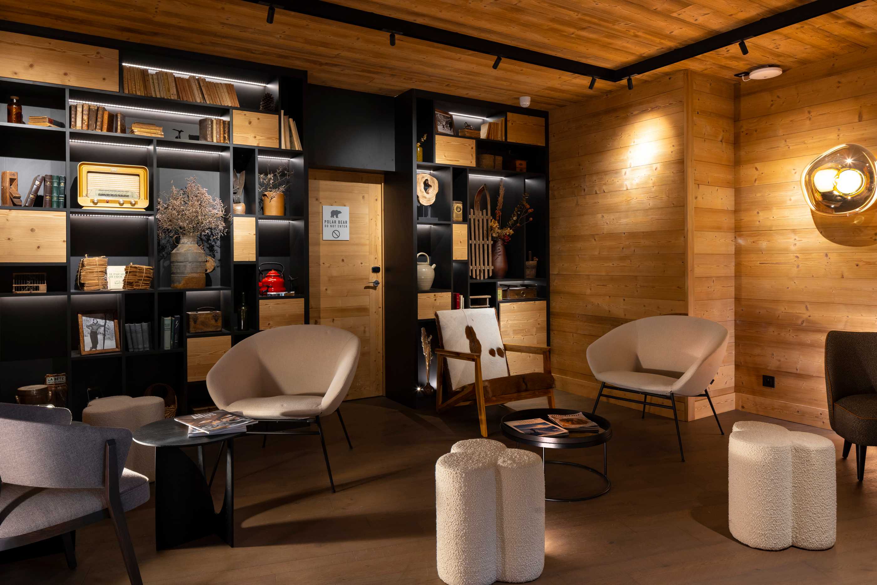 Higalik Hotel interior view 4 - accommodation facilities and amenities