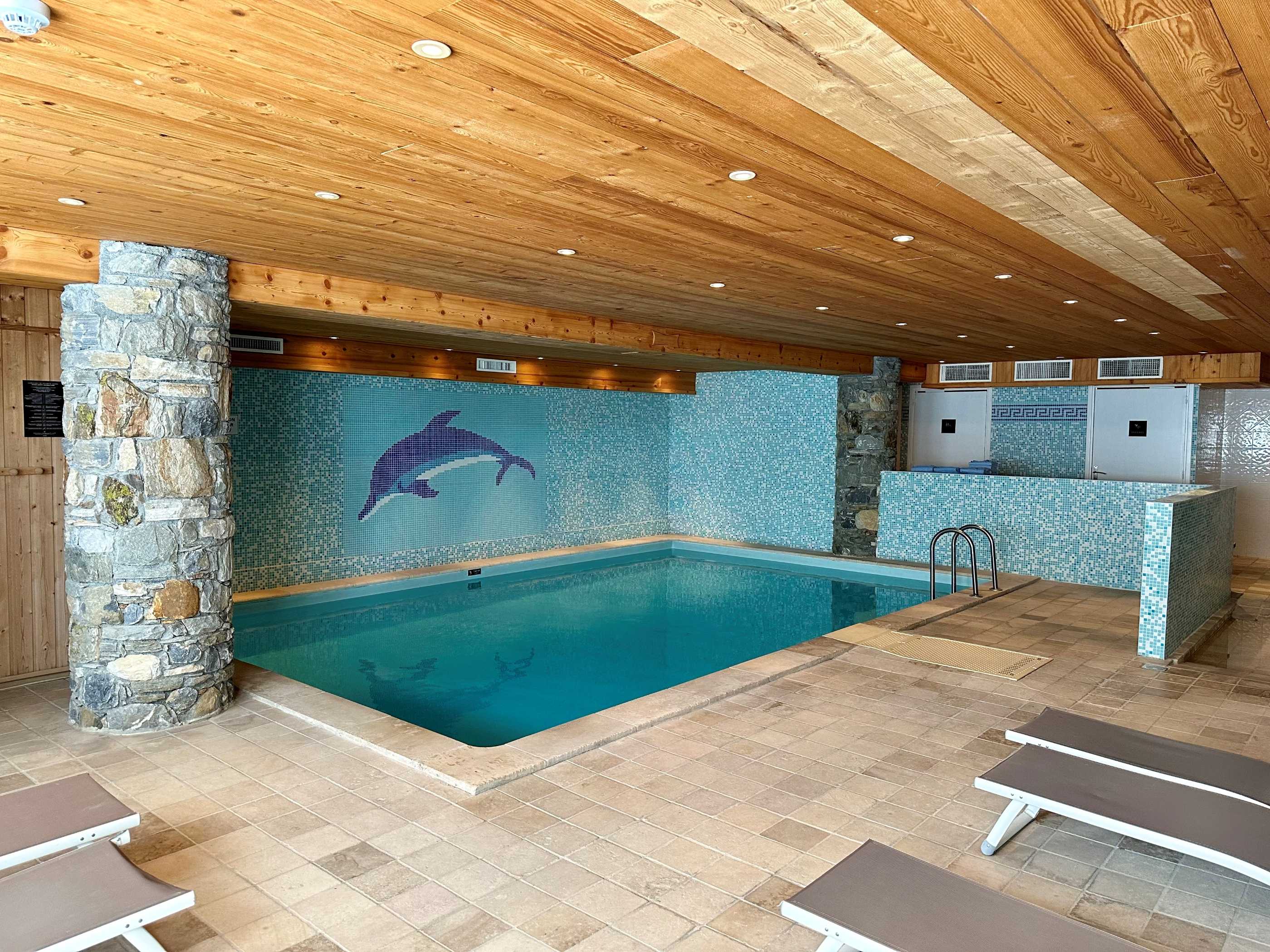 Hotel L'Aigle du Montana interior view 2 - accommodation facilities and amenities
