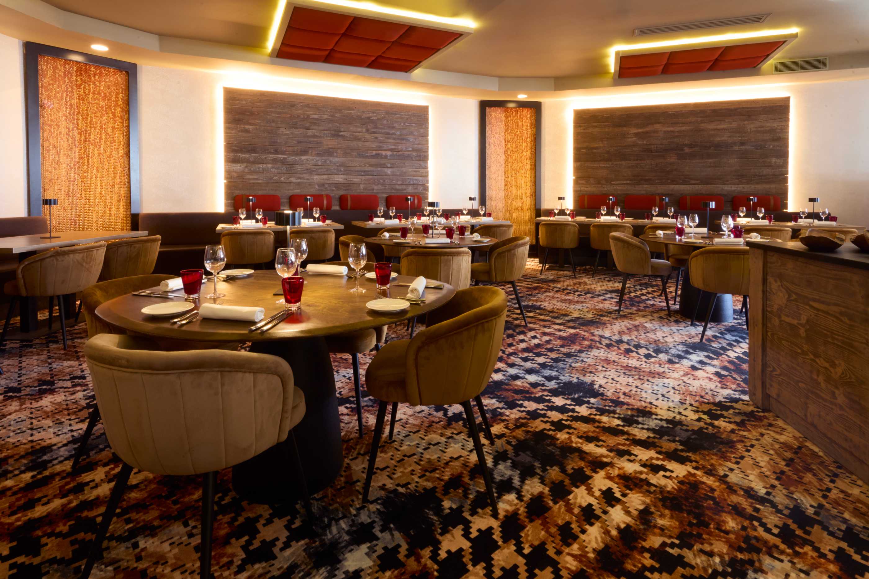 Hotel Koh-I-Nor interior view 10 - accommodation facilities and amenities