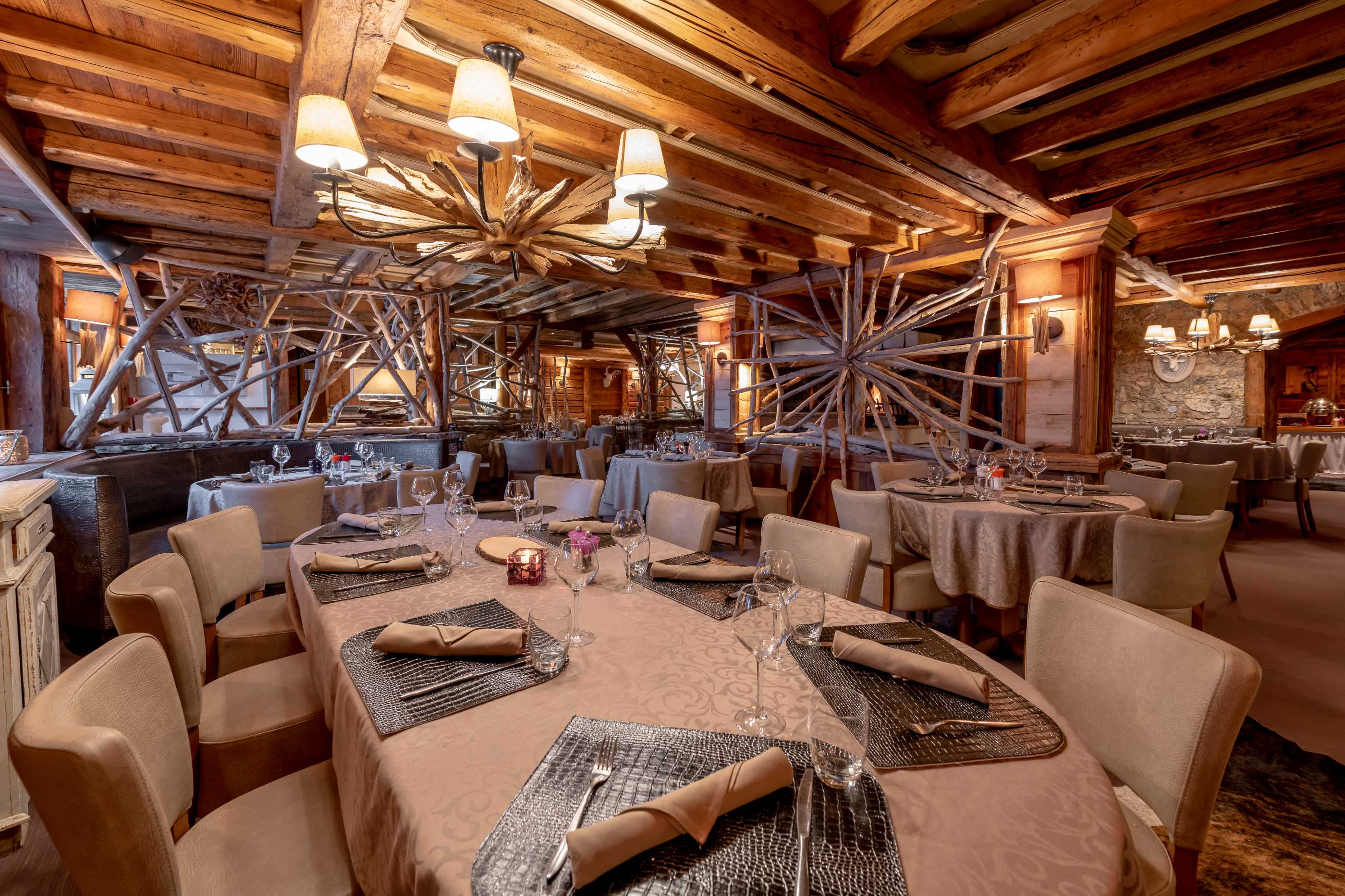 Hotel L'Eterlou interior view 11 - accommodation facilities and amenities