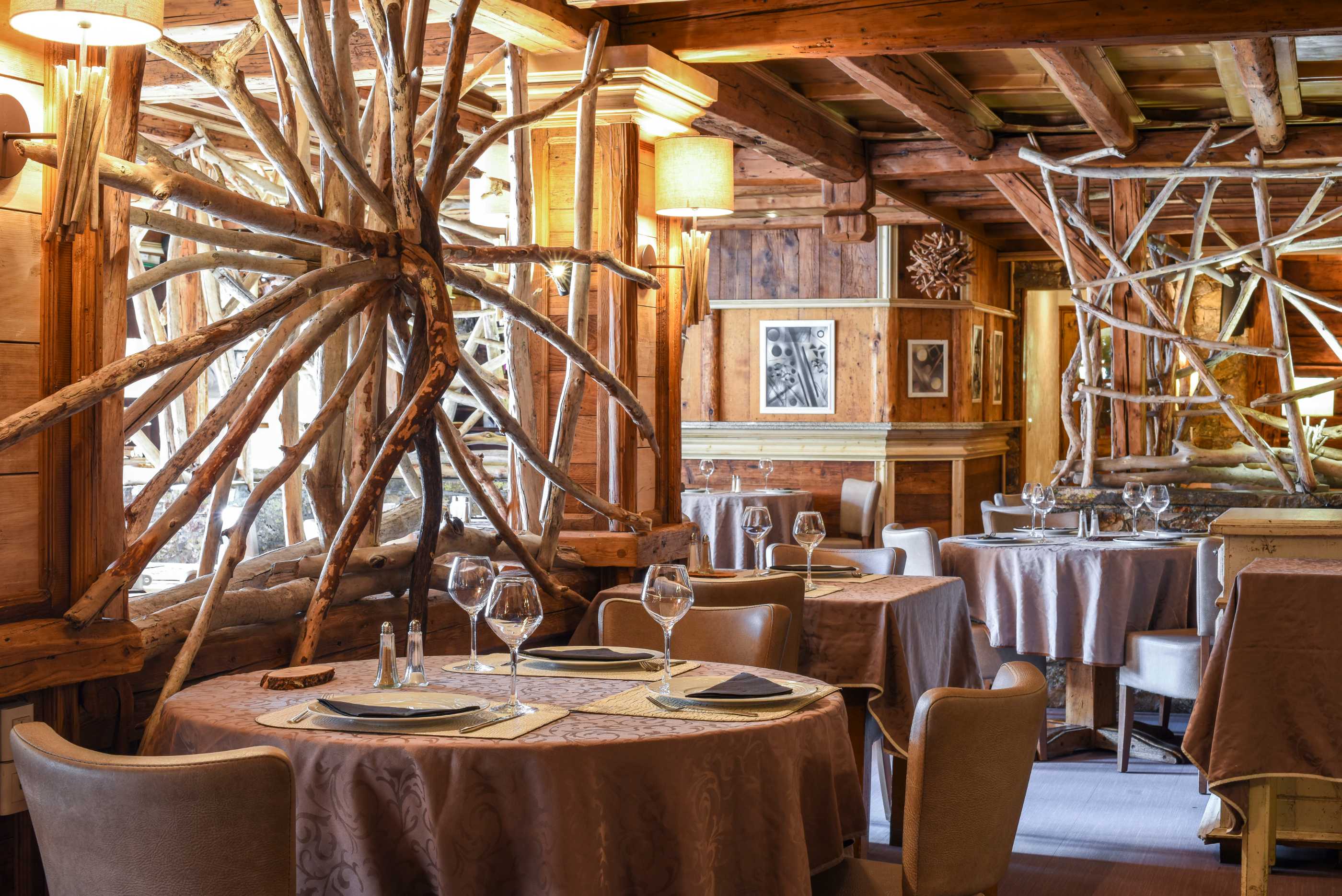 Hotel L'Eterlou interior view 12 - accommodation facilities and amenities