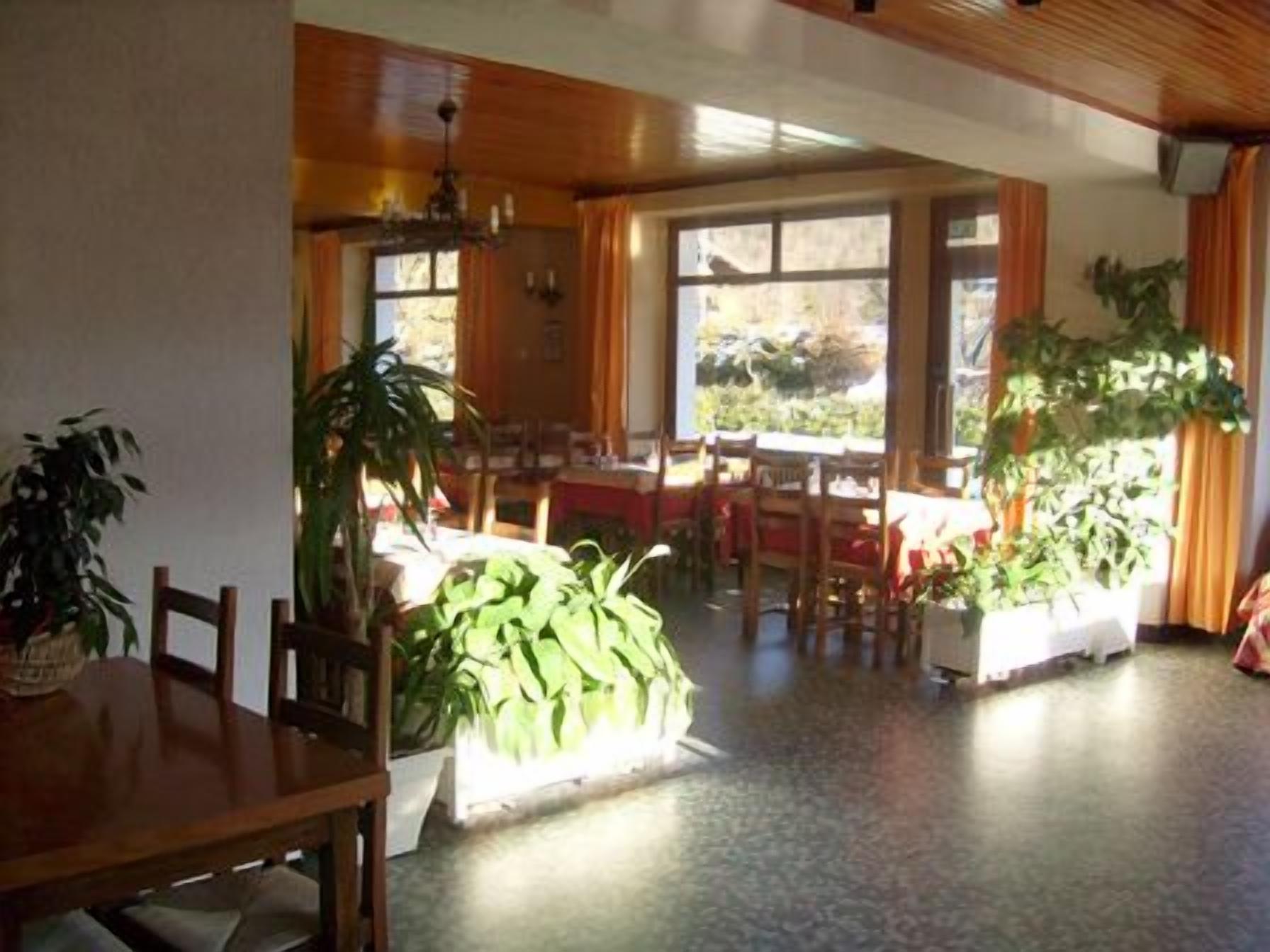 Hotel Les Fleurs interior view 6 - accommodation facilities and amenities