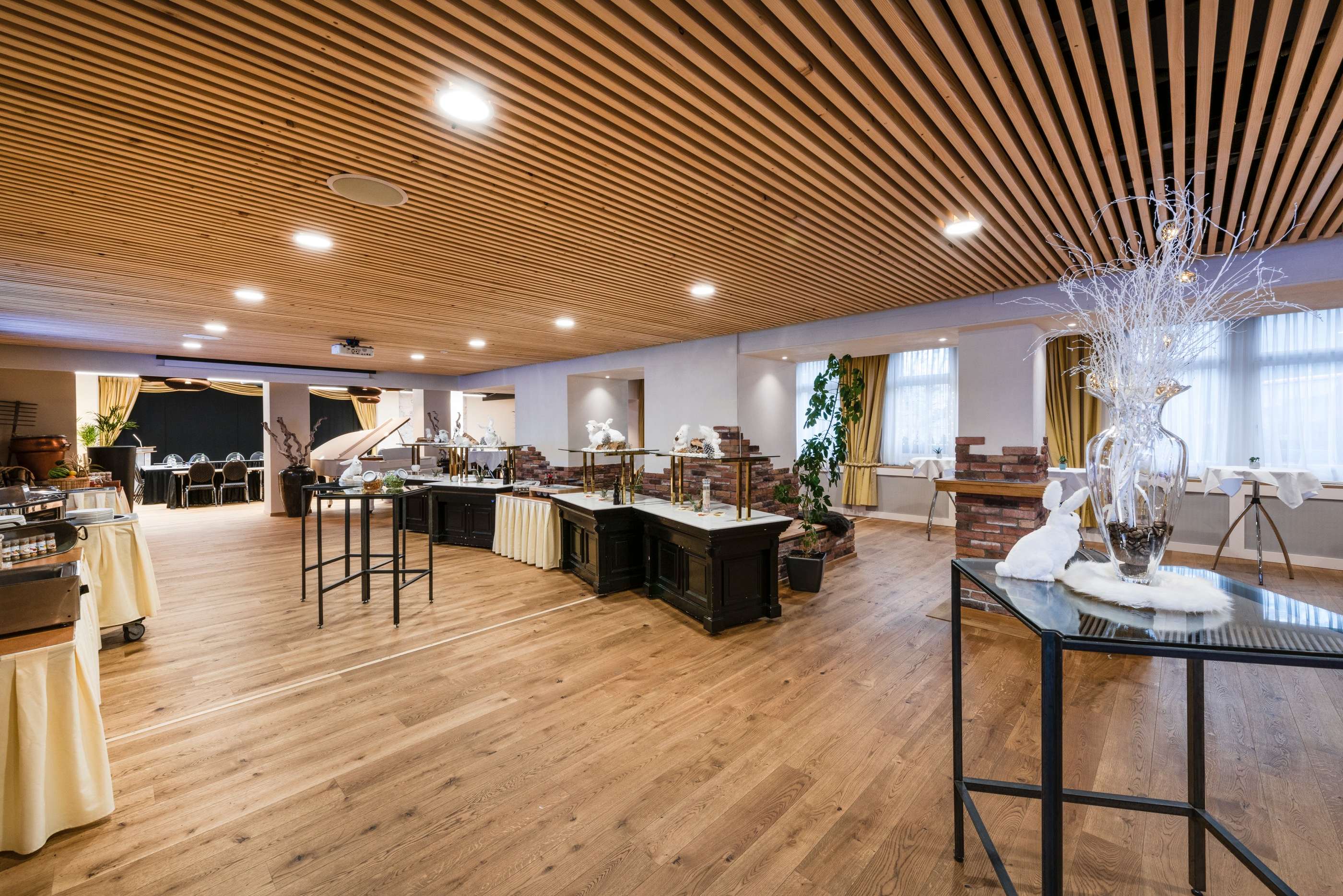 Hotel Terrace interior view 6 - accommodation facilities and amenities