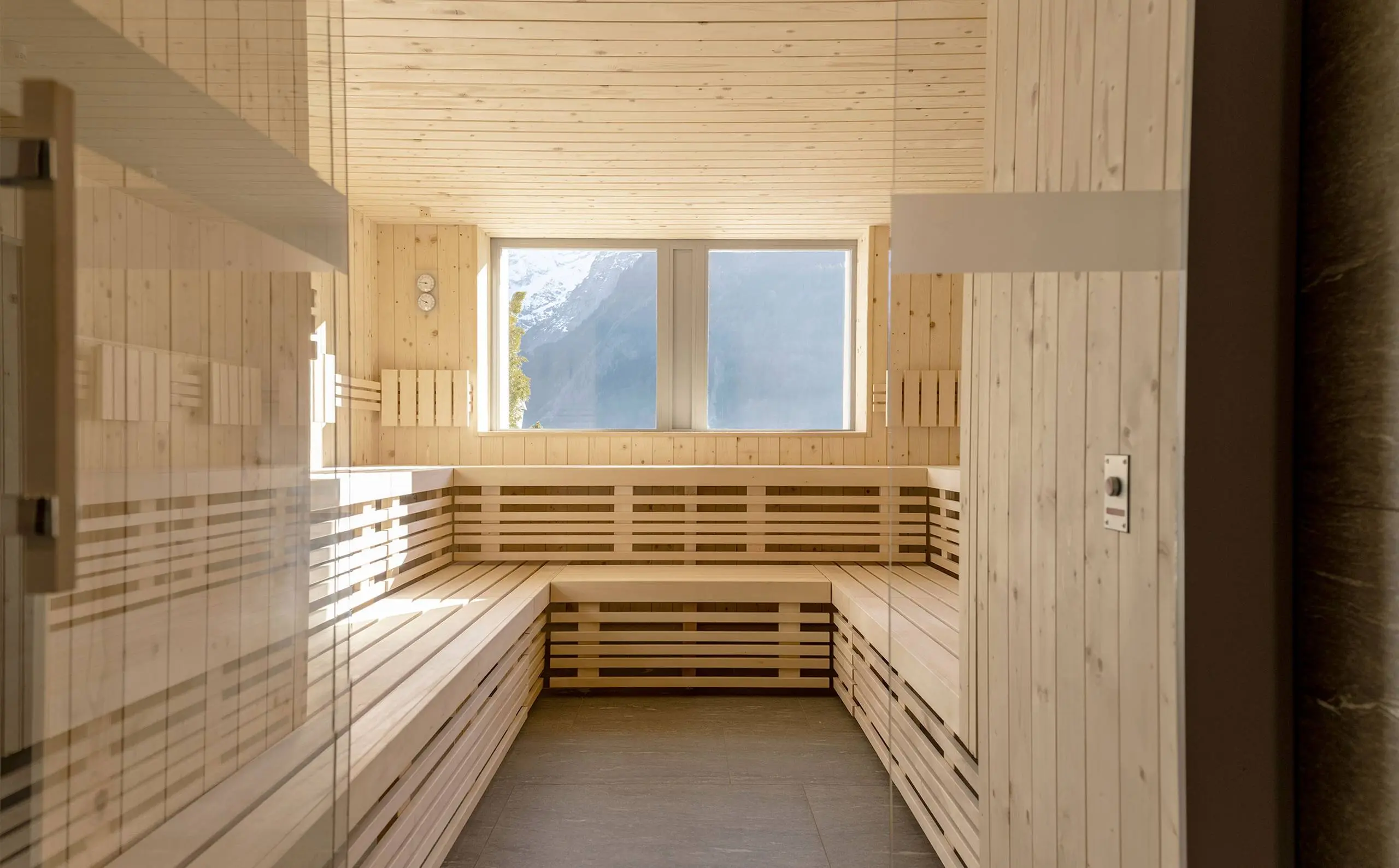 Hotel Terrace interior view 7 - accommodation facilities and amenities