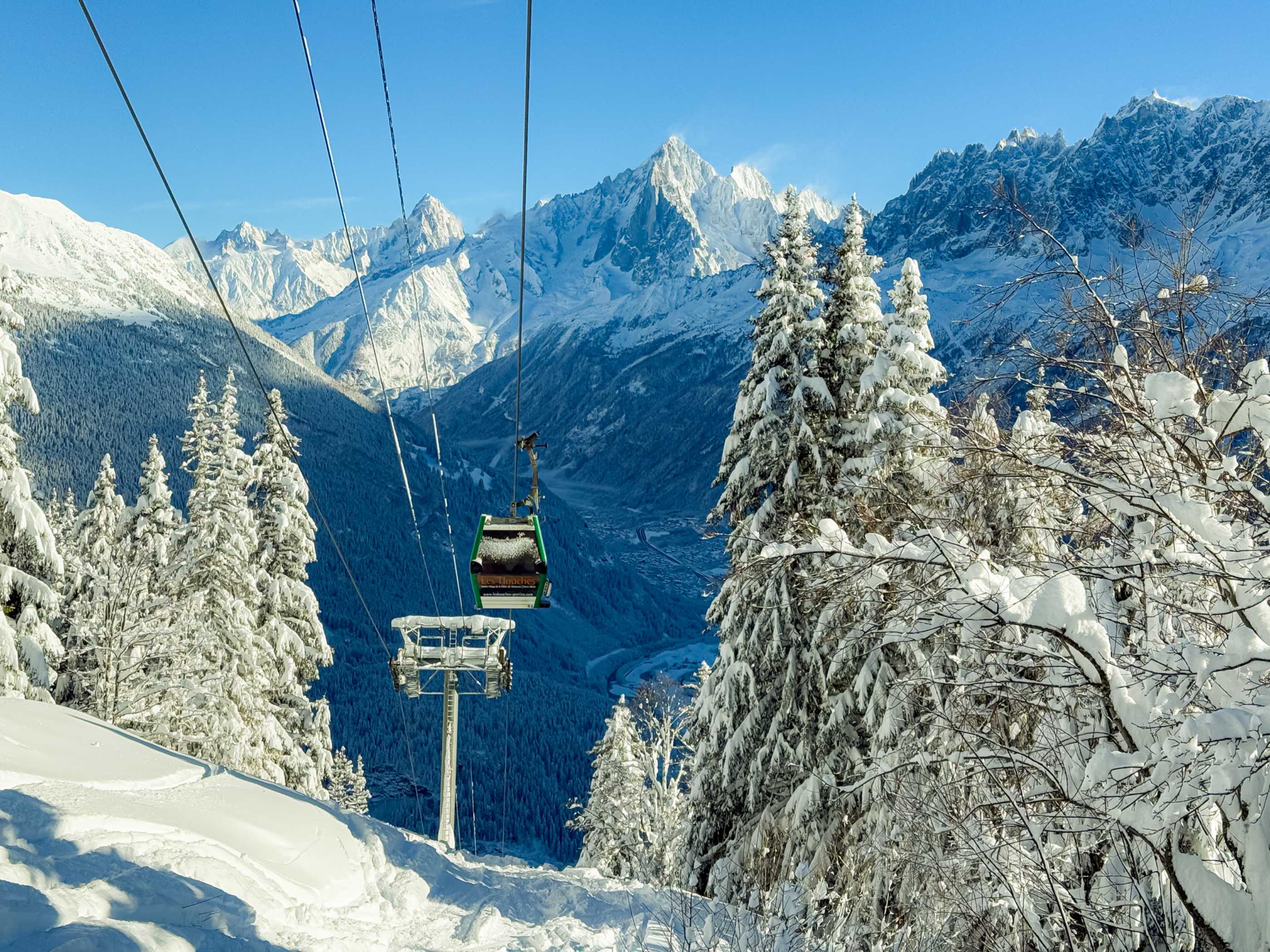 Les Houches ski resort - gondola