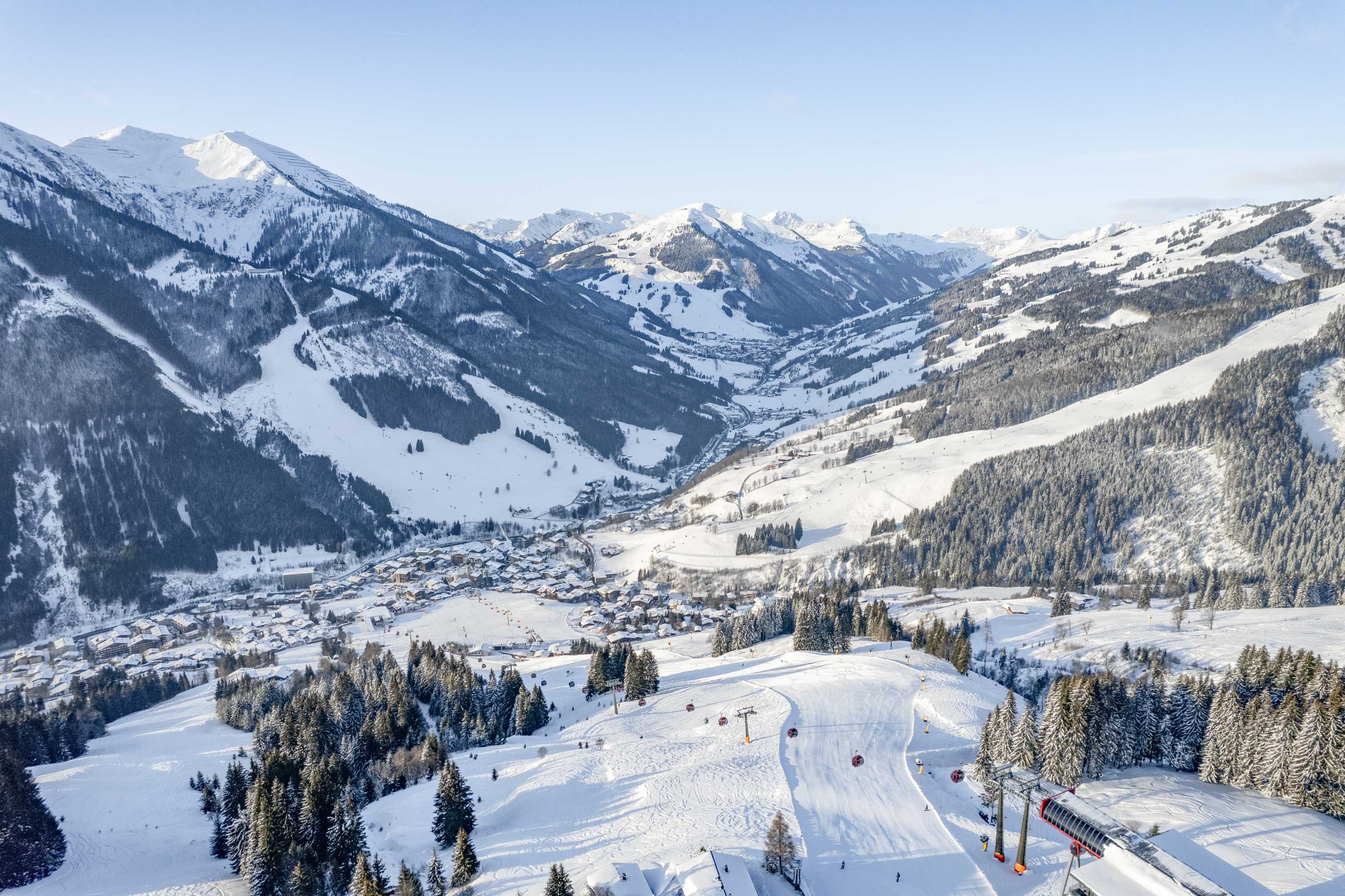 Saalback Ski Resort | Ski Holidays - village view