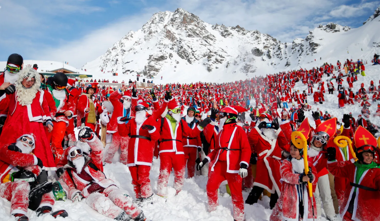 Santas hit the slopes in Verbier