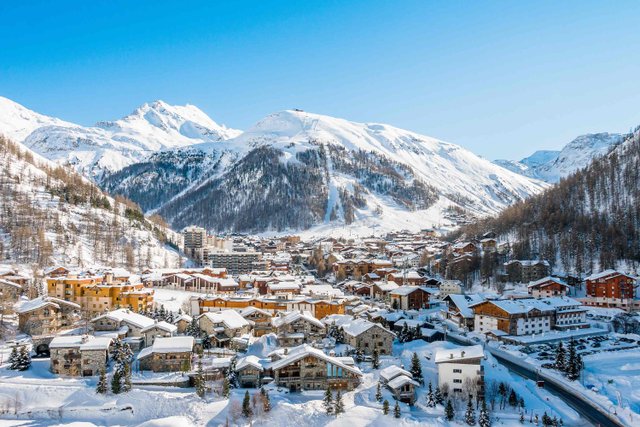 Val d'Isère ski resort - village - short ski breaks