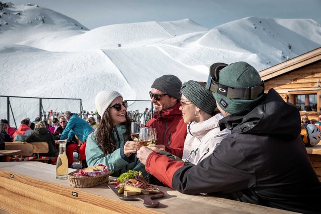 Arosa ski resort - lunch drinks