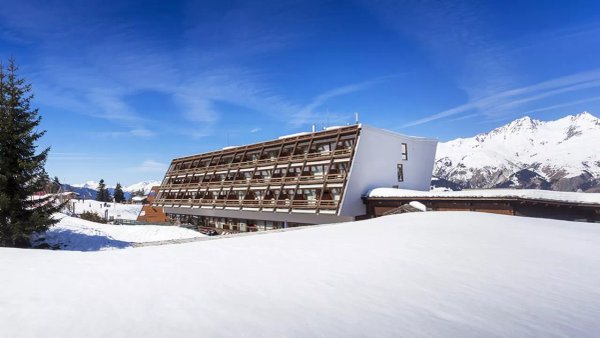 Hotel La Cachette interior view 1 - accommodation facilities and amenities