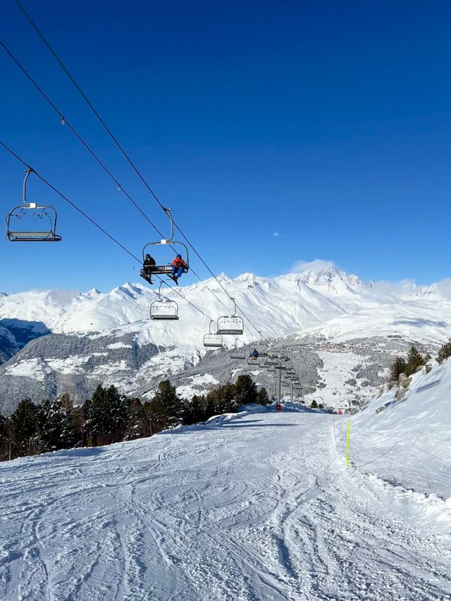 Les Arcs skiing - chairlift