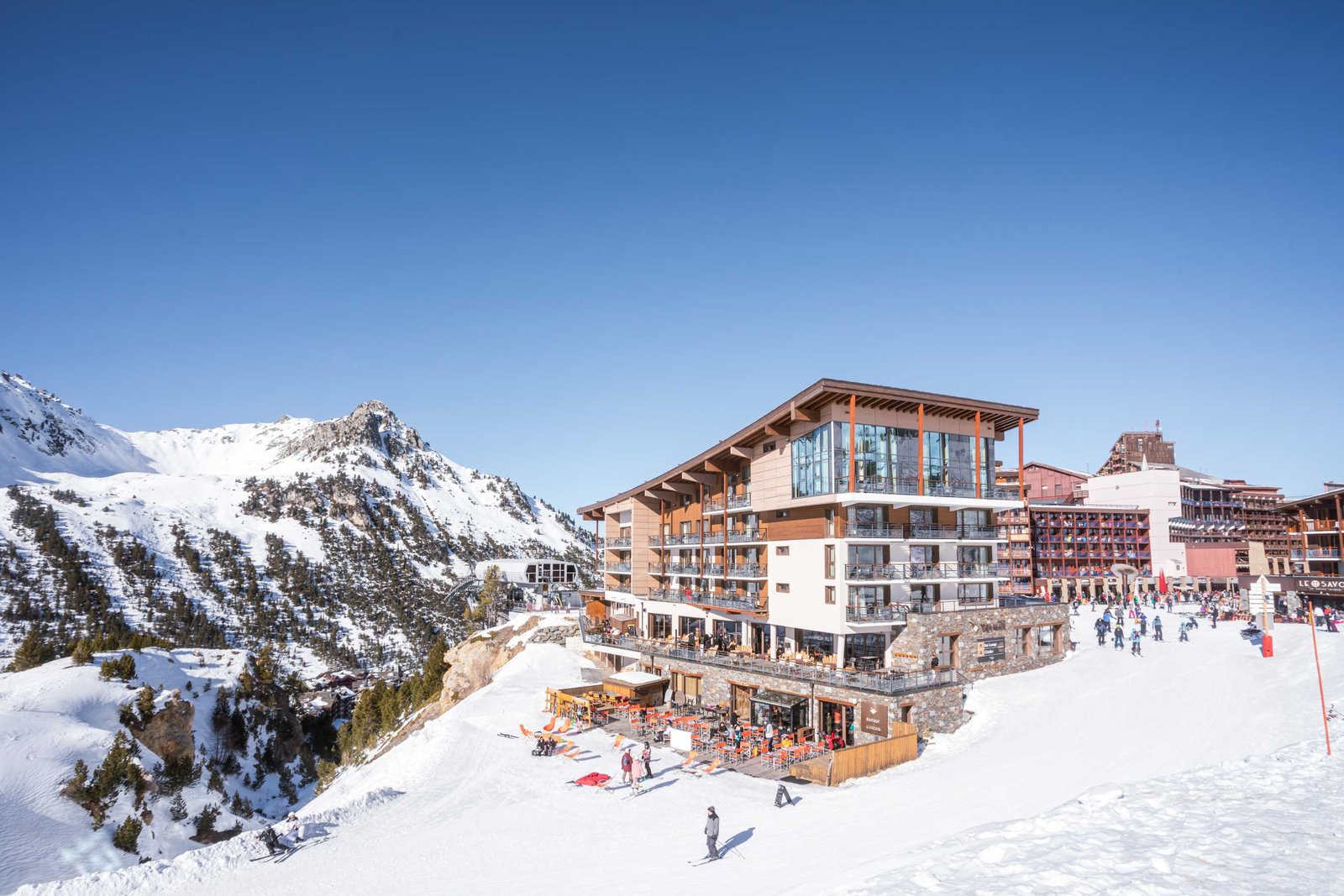 Taj-I Mah Hotel, Les Arcs - exterior
