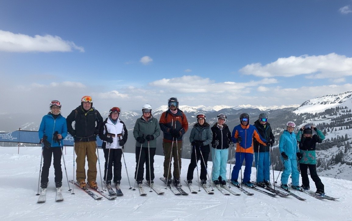 Want to a job in the ski industry? Check out our current job vacancies, either in the UK, or a ski season job overseas.