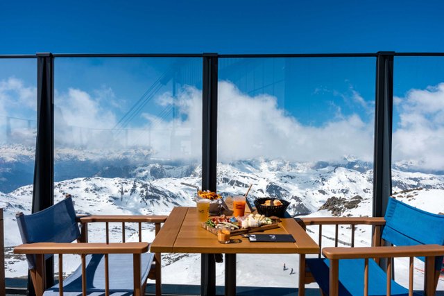 Val Thorens restaurant view